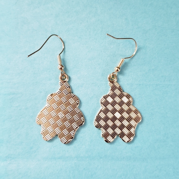 🔮3/$15 Patrick Starr with Ice Cream Earrings - Picture 3 of 4